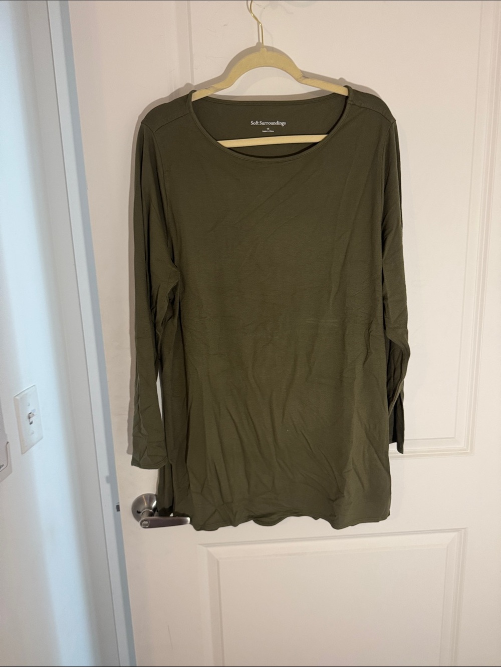 Soft Surroundings Olive Green Long Sleeve Scoop Neck Top